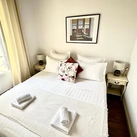 Apartment Old Antibes, One Bed App, In Front Of The Port! Antibes