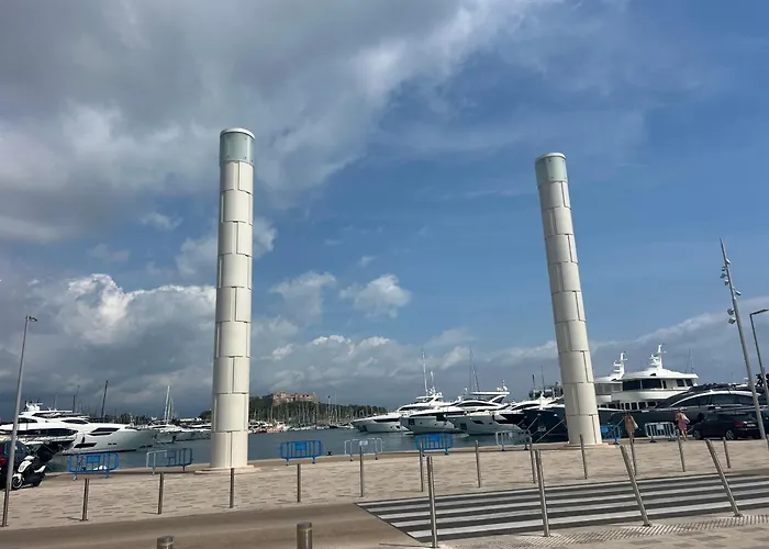 Old Antibes, One Bed App, In Front Of The Port! Daire